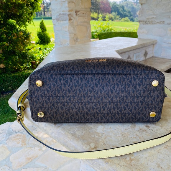 Michael Kors Emilia Large Satchel&wallet&wristlet - Picture 6 of 10